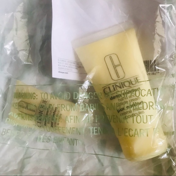 New 💕 Clinique Deep Comfort Hand & body cream - Picture 1 of 1